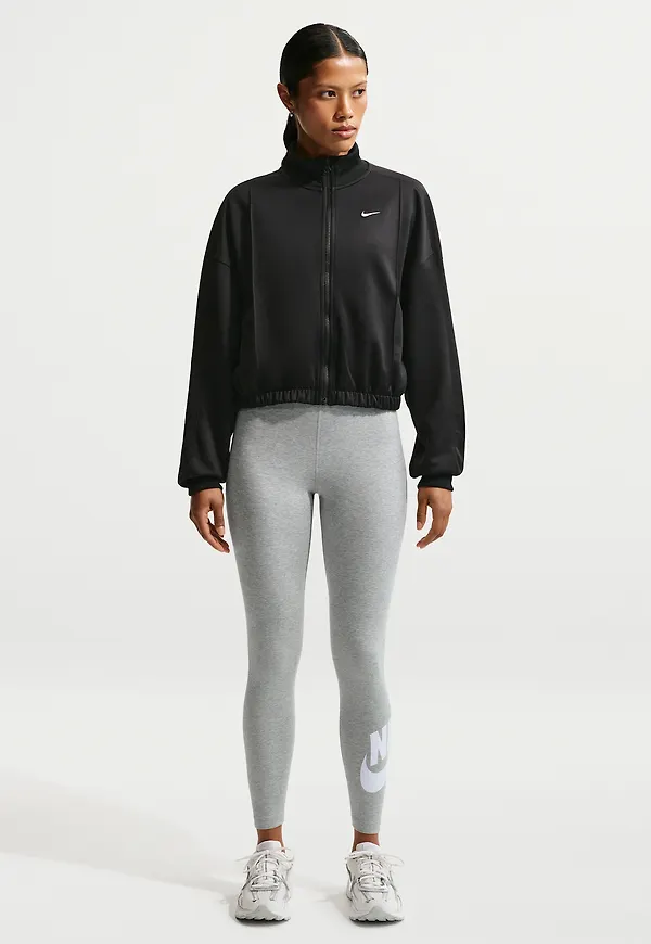 Nike Sportswear Classics