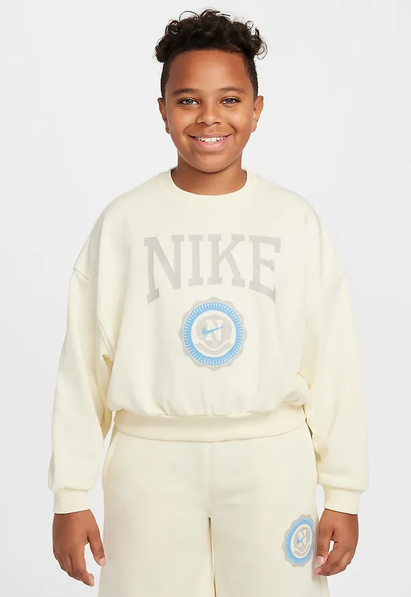 Nike Sportswear Club
