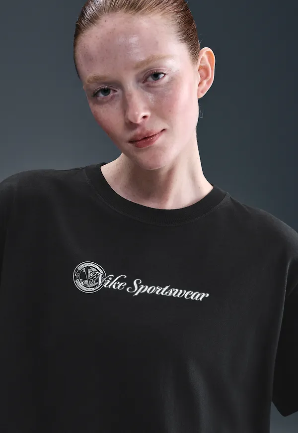 Nike Sportswear Club