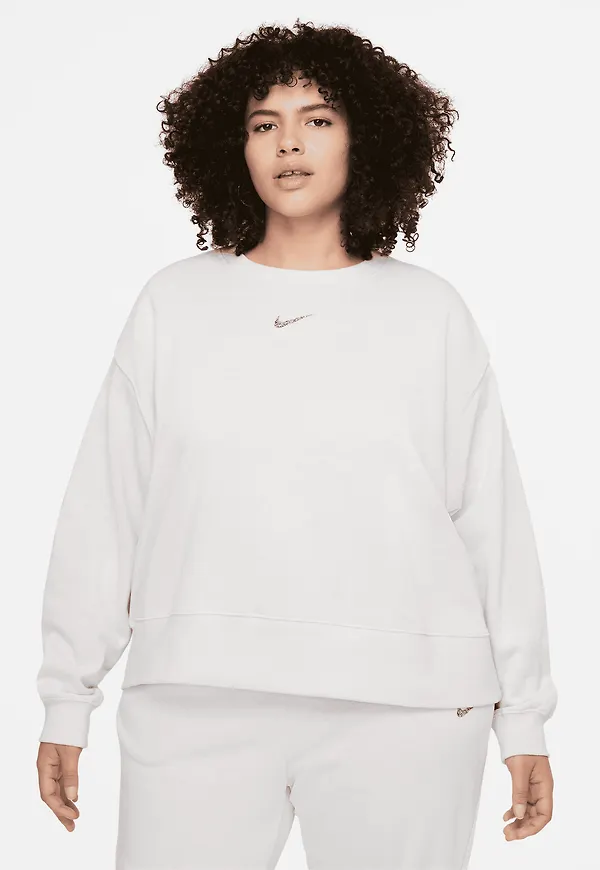 Nike Sportswear Collection Essentials