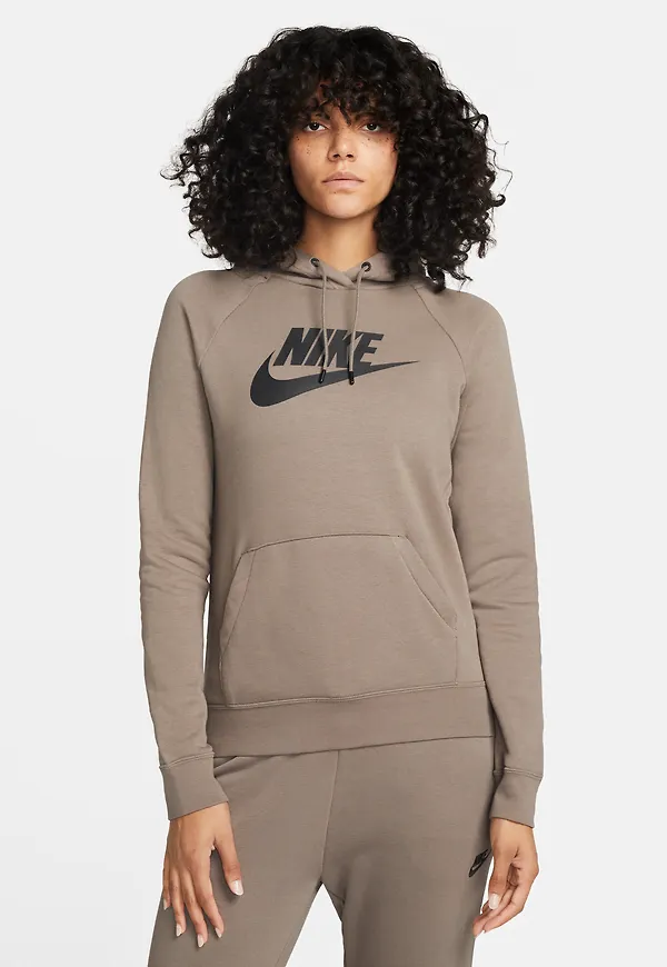 Nike Sportswear Essential