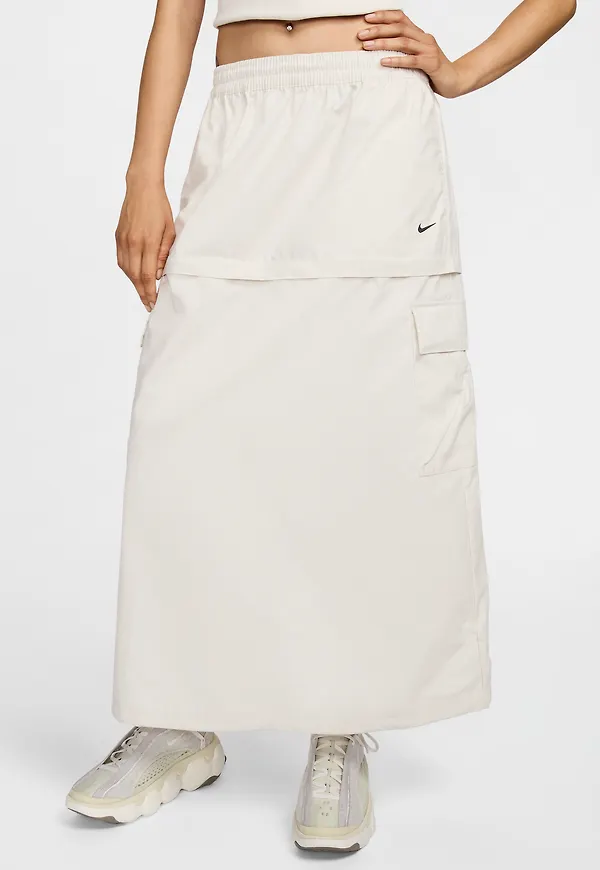 Nike Sportswear Essential