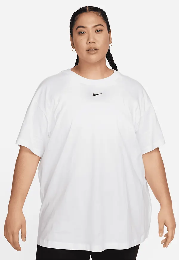 Nike Sportswear Essential