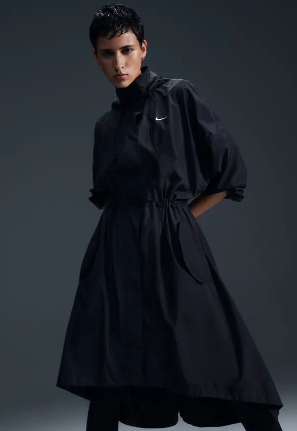 Nike Sportswear Essential