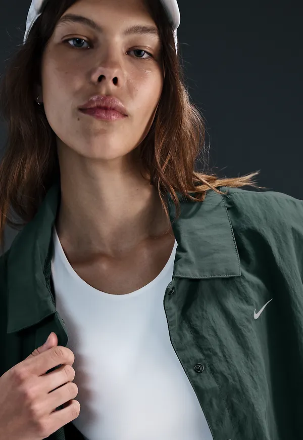 Nike Sportswear Essential