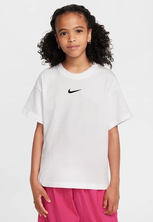 Nike Sportswear Essential