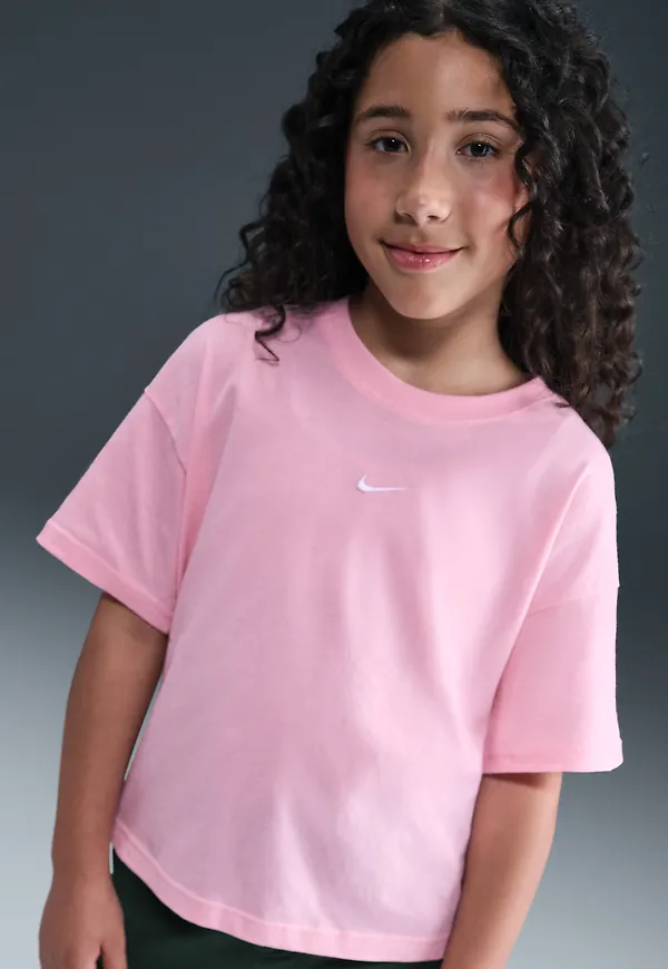 Nike Sportswear Essential