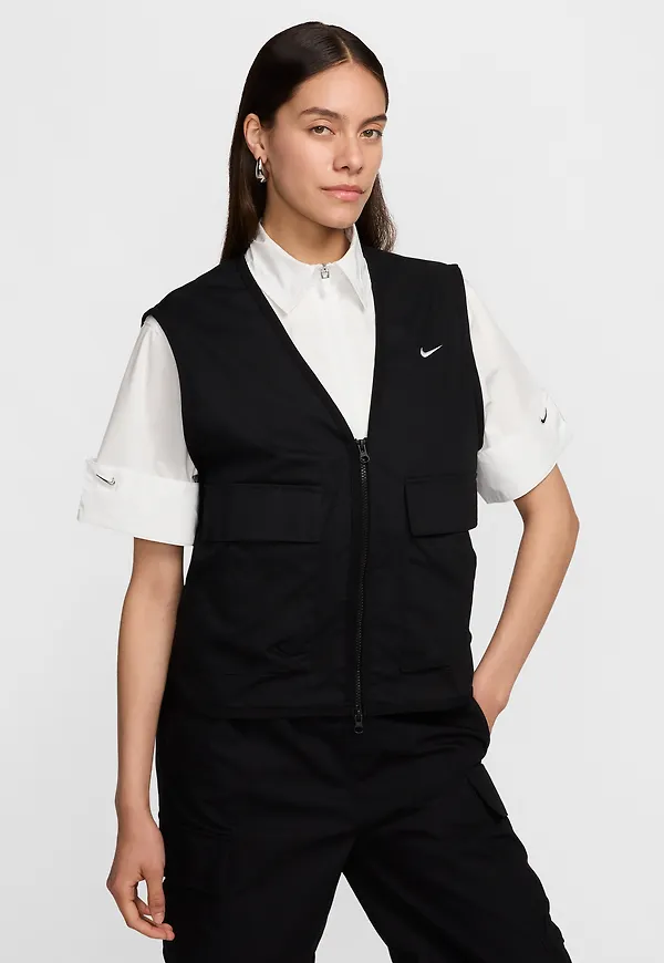 Nike Sportswear Essential