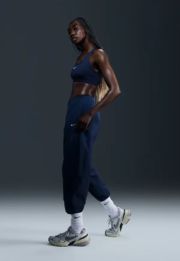 Nike Sportswear Essential