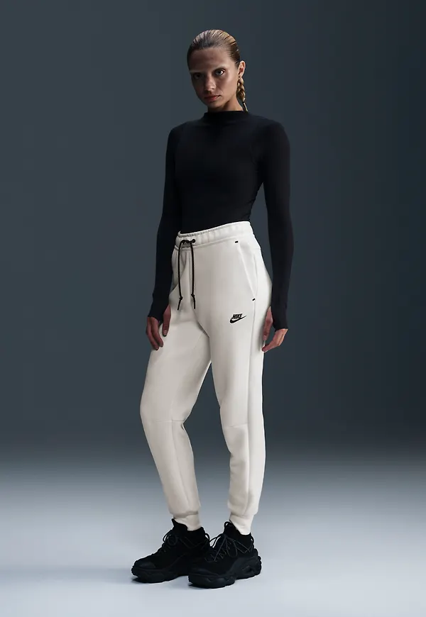 Nike Sportswear Tech Fleece