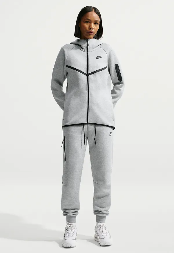 Nike Sportswear Tech Fleece