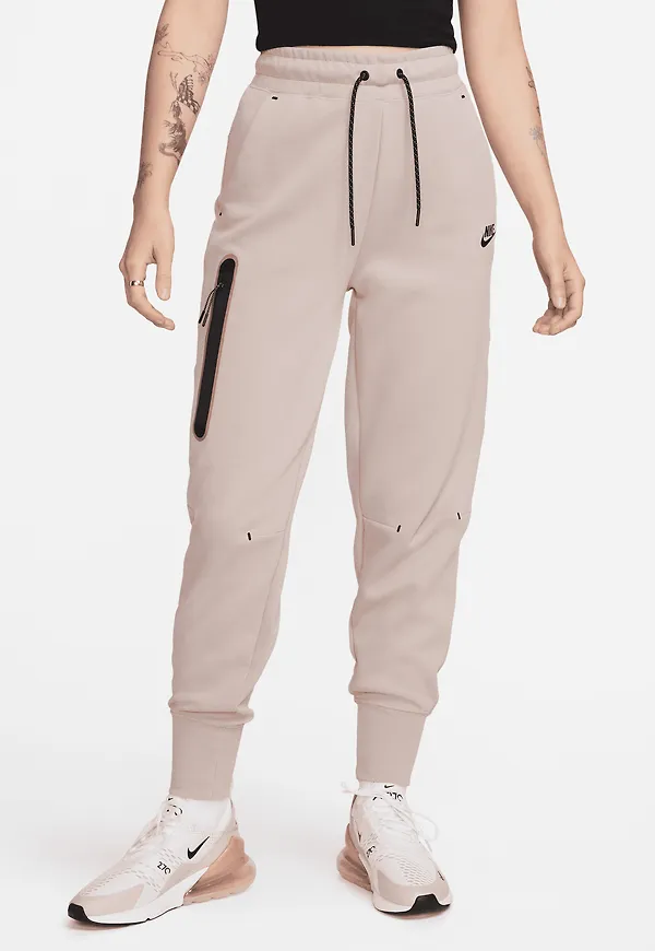 Nike Sportswear Tech Fleece