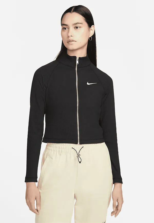 Nike Sportswear Trend