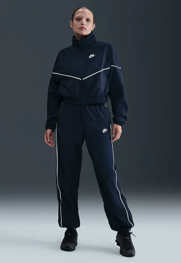 Nike Sportswear Windrunner