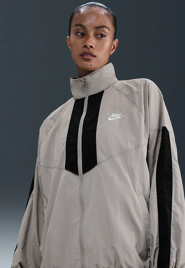 Nike Sportswear Windrunner