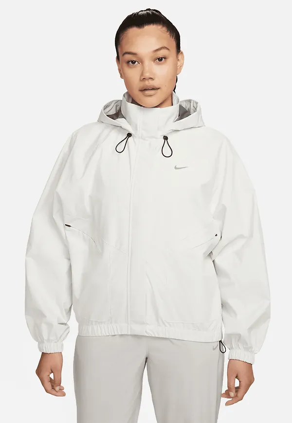 Nike Storm-FIT Swift