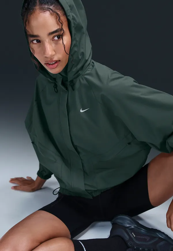 Nike Storm-FIT Swift