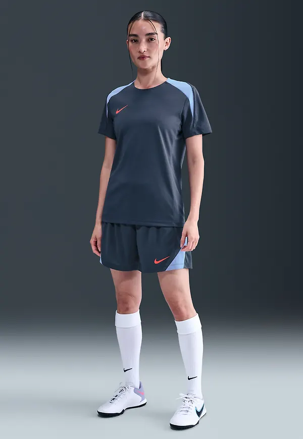 Nike Strike