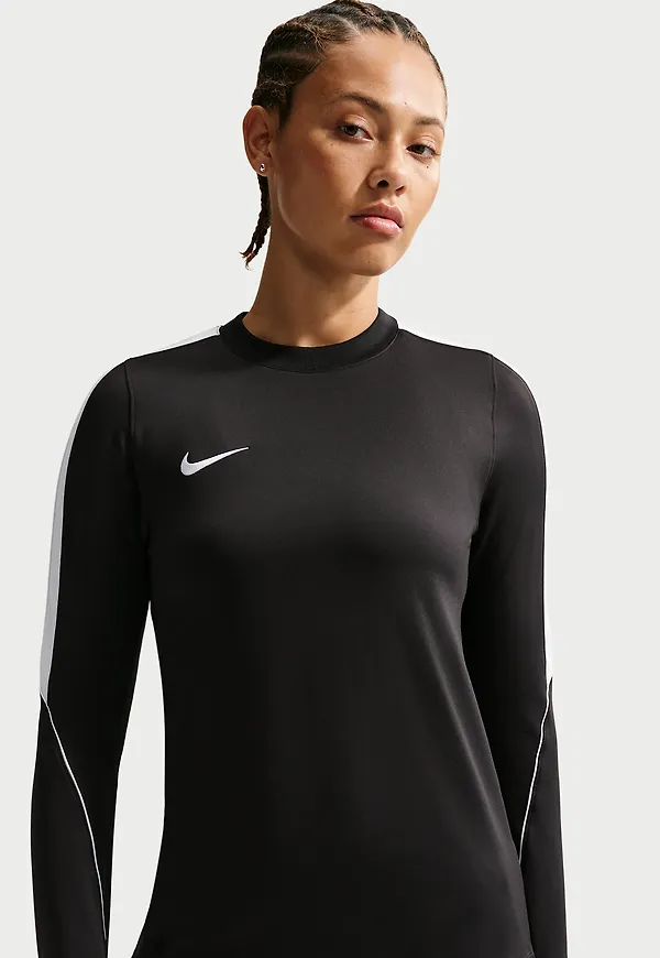 Nike Strike