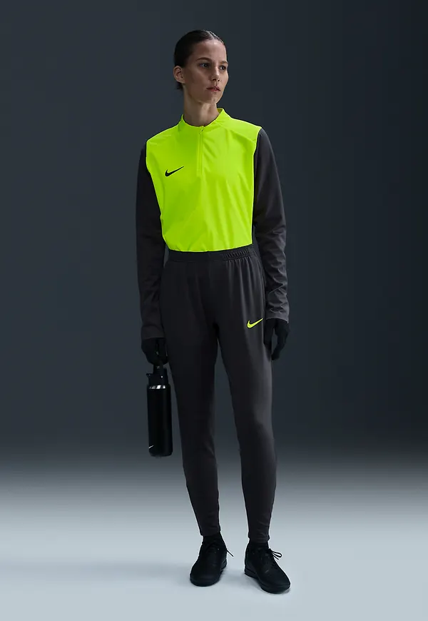 Nike Strike