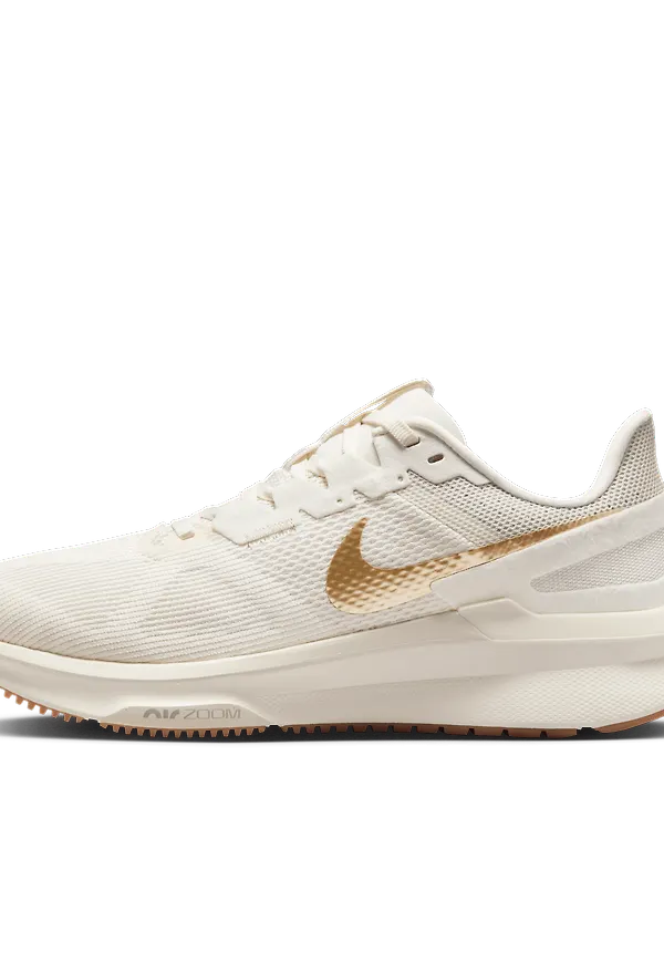 Nike Structure 25