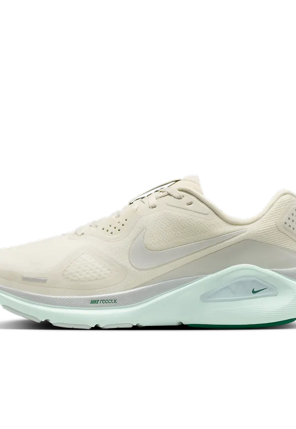Nike Structure 26