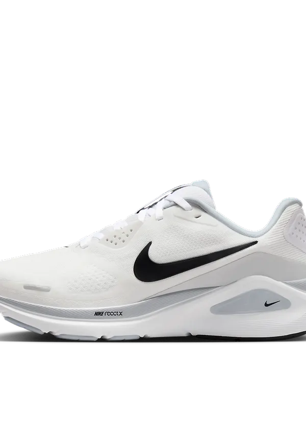 Nike Structure 26
