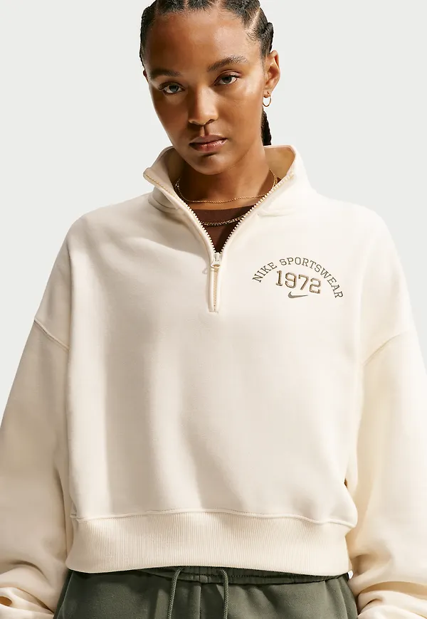 Nike Studio Fleece Medium Weight
