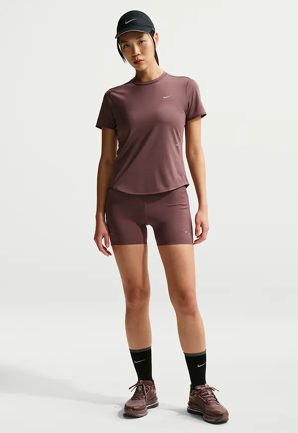 Nike Swift