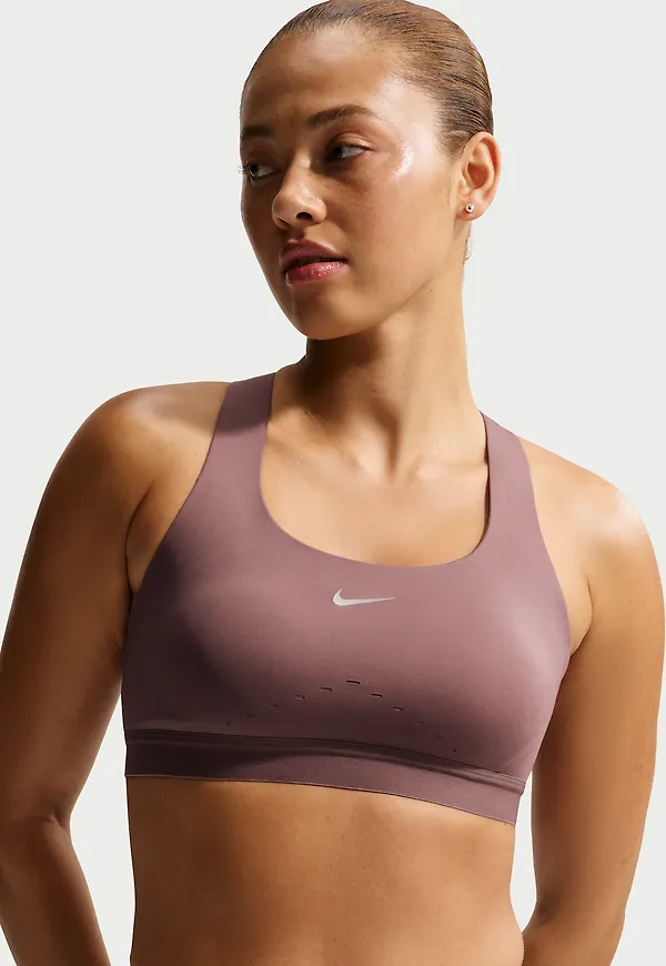 Nike Swift