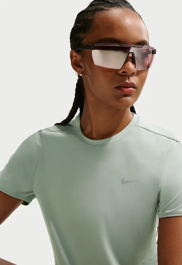 Nike Swift