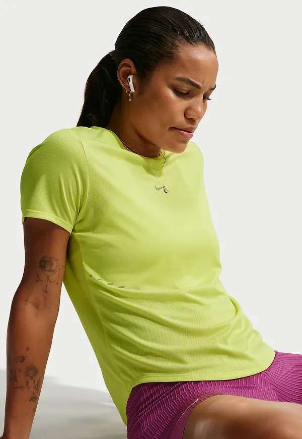 Nike Swift Aero-FIT