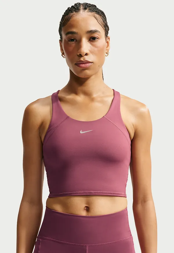 Nike Tempo