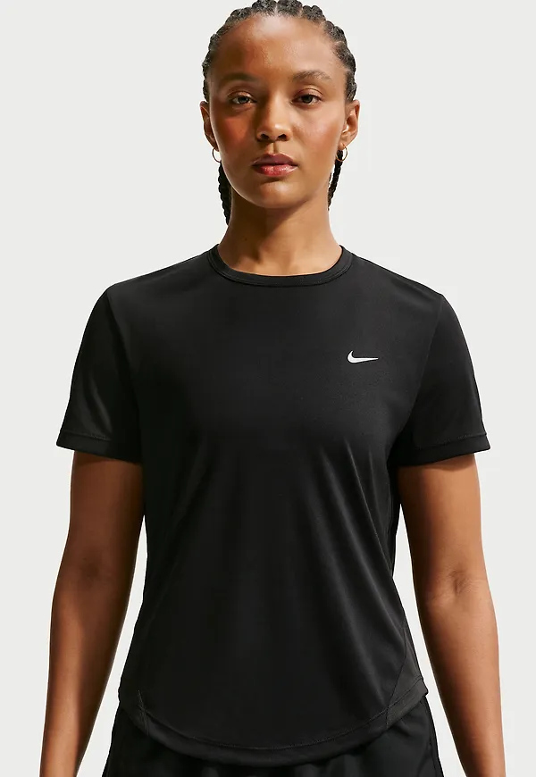 Nike Tempo