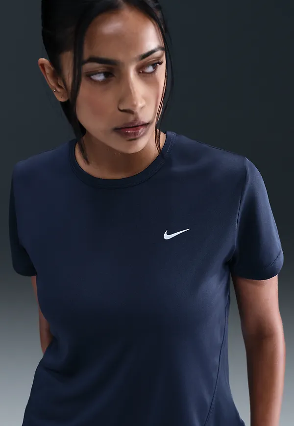 Nike Tempo