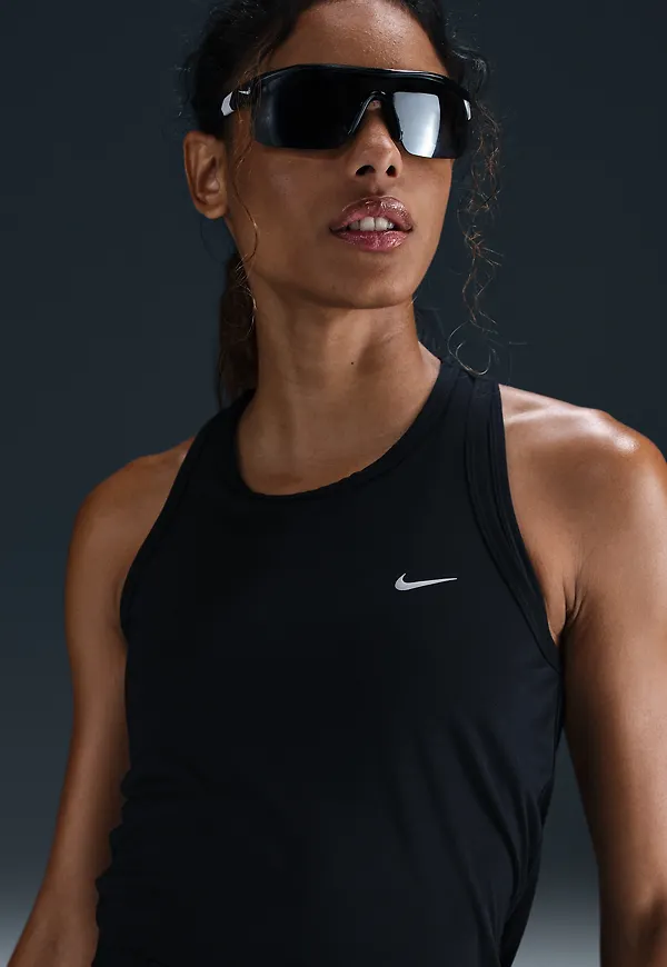 Nike Tempo