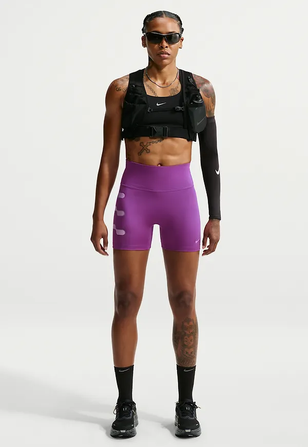 Nike Tempo Flash