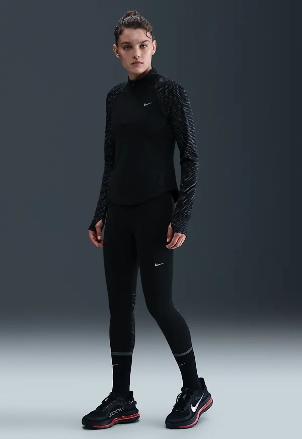 Nike Tempo Flash