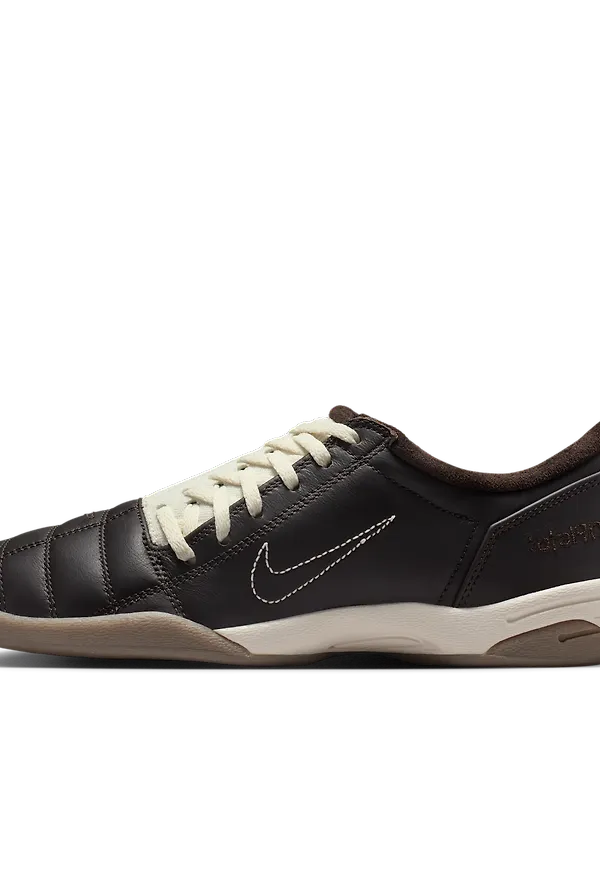 Nike Total 90