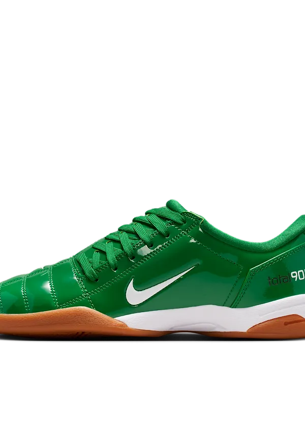 Nike Total 90