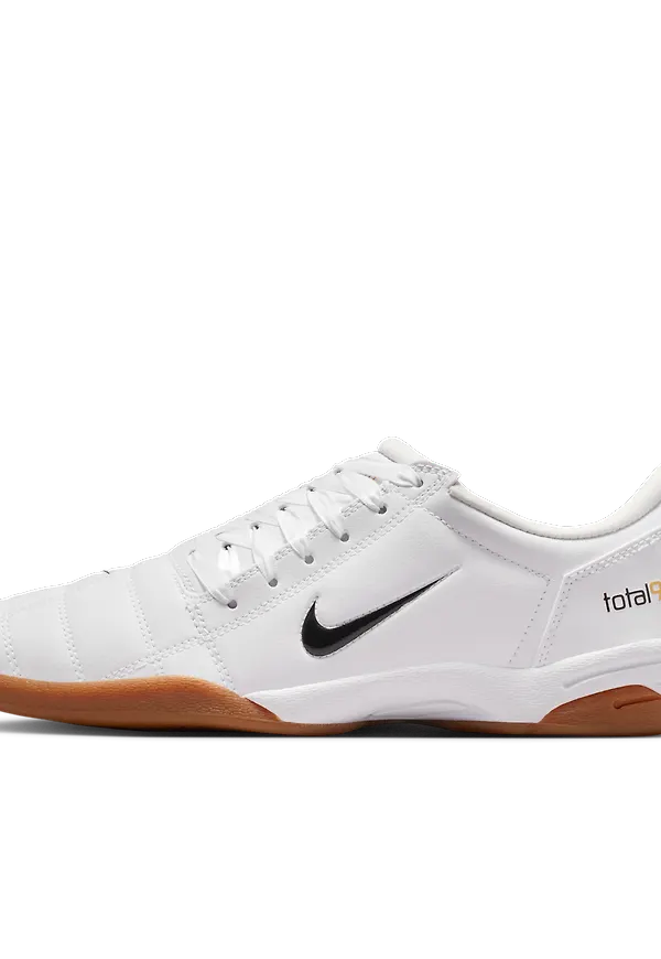 Nike Total 90