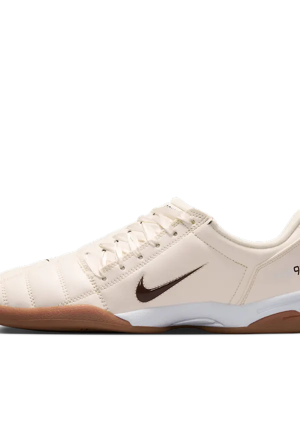 Nike Total 90