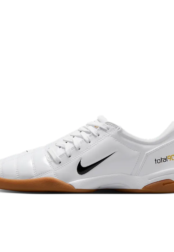 Nike Total 90