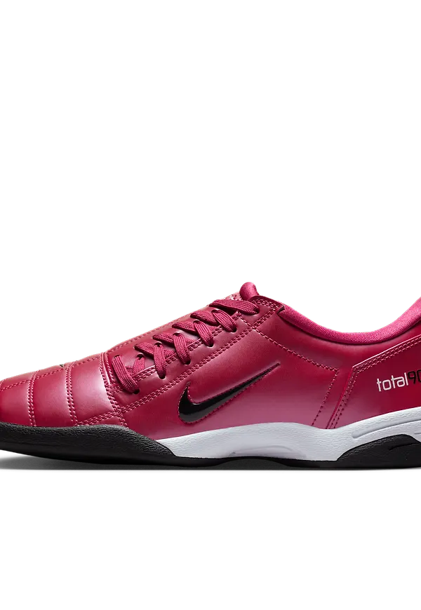 Nike Total 90
