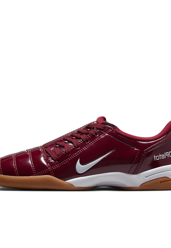 Nike Total 90