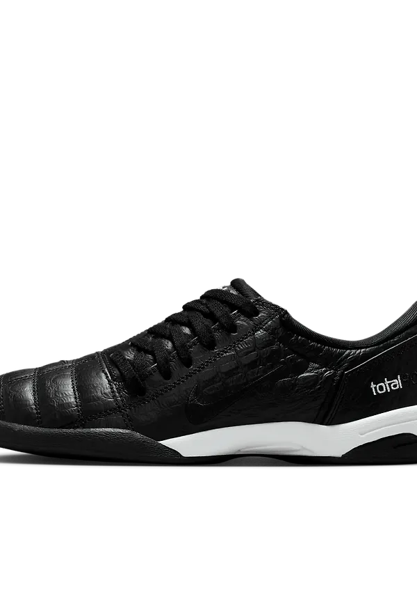 Nike Total 90