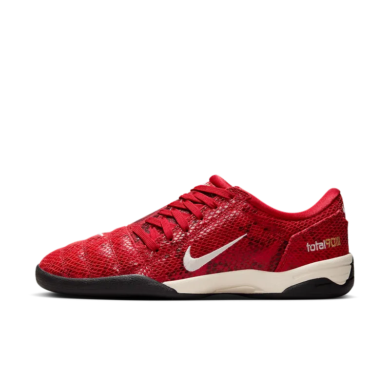 Nike Total 90 SE