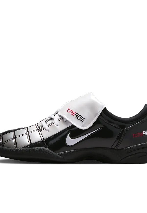 Nike Total 90 SE