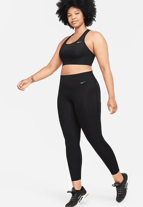 Nike Universa