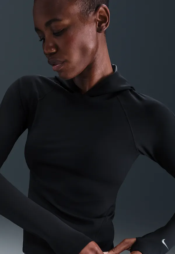 Nike Universa